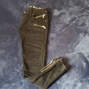 Rock Revival Camille Moto Jeans 28 EUC